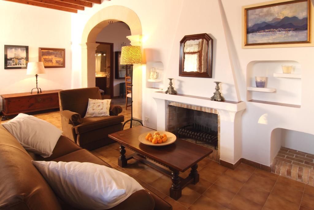 El Vila Pollenca Phòng bức ảnh